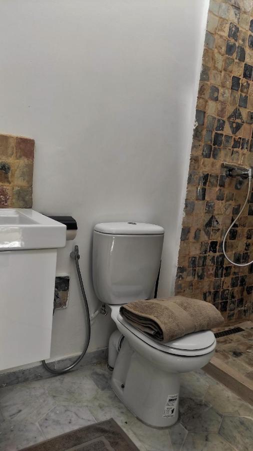 Lella Zohra, Studio Avec Piscine A Sidi Bou Said Bed & Breakfast Exterior photo