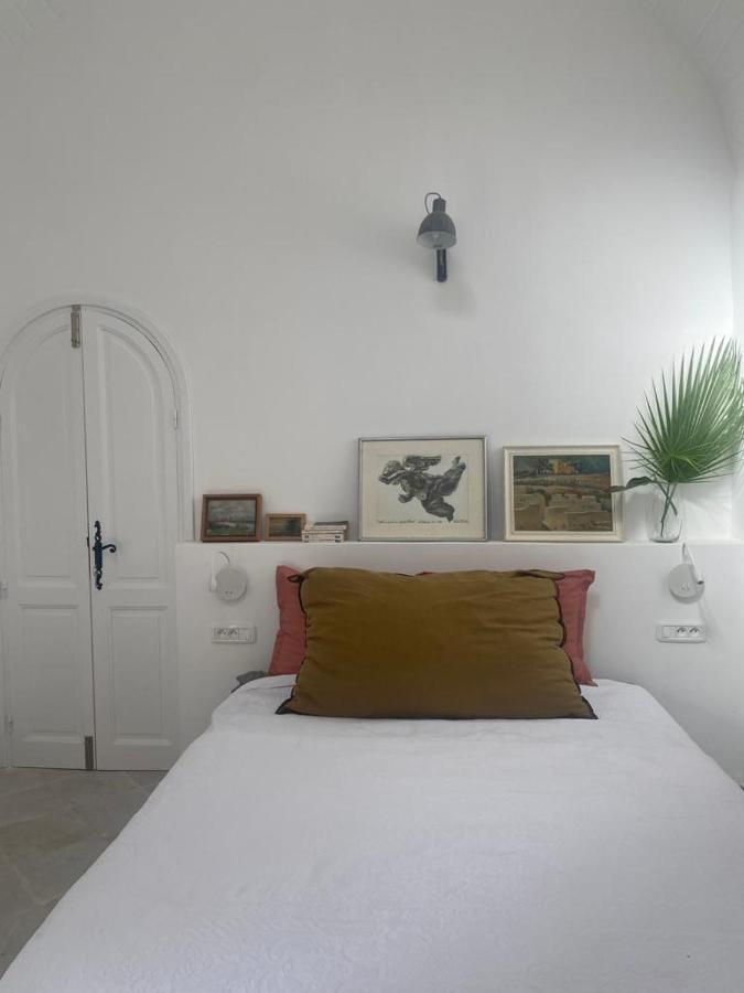 Lella Zohra, Studio Avec Piscine A Sidi Bou Said Bed & Breakfast Exterior photo