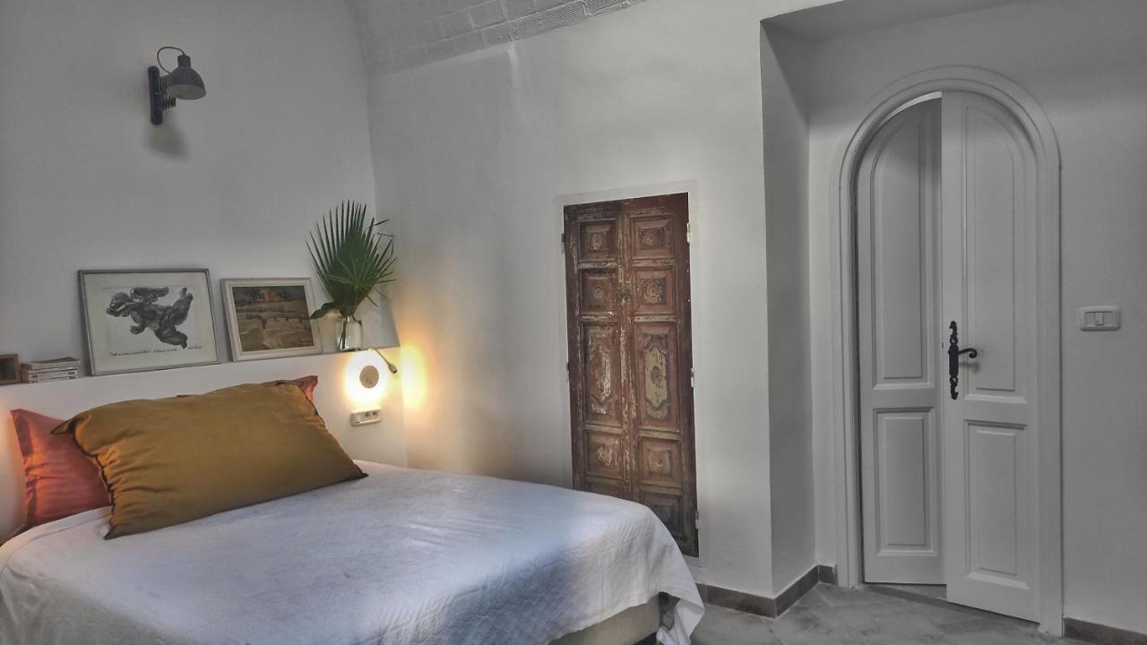 Lella Zohra, Studio Avec Piscine A Sidi Bou Said Bed & Breakfast Exterior photo