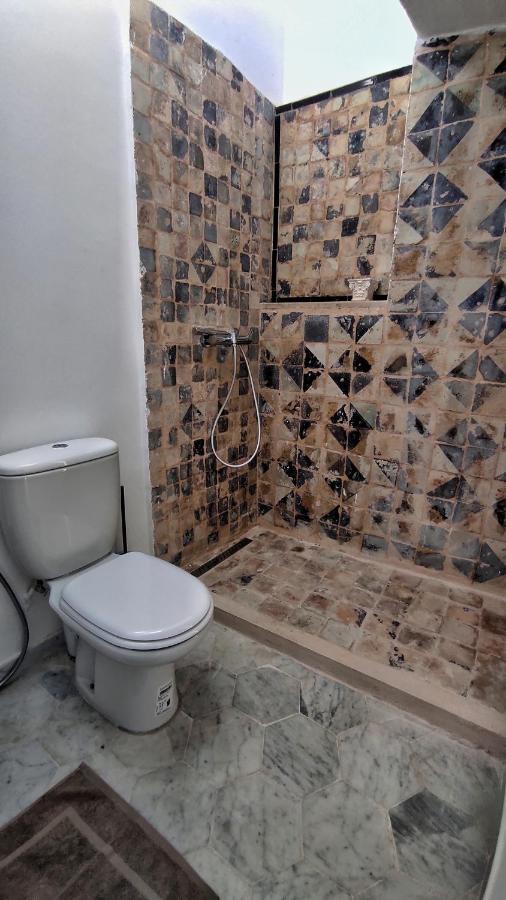 Lella Zohra, Studio Avec Piscine A Sidi Bou Said Bed & Breakfast Exterior photo